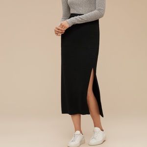 🌟 Aritzia Wilfred Free Shields Maxi Skirt Black